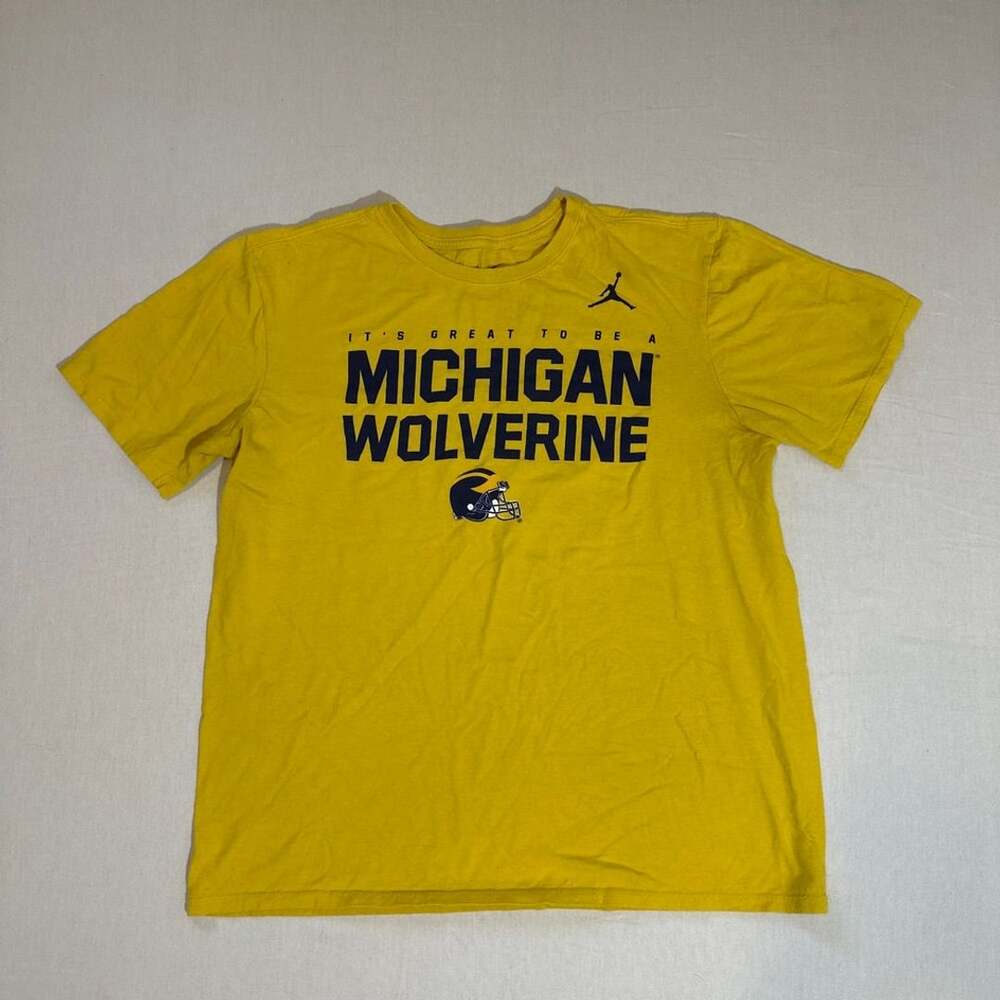 Nike Michigan Wolverines 2018 Football Schedule T-Shirt Medium Yellow